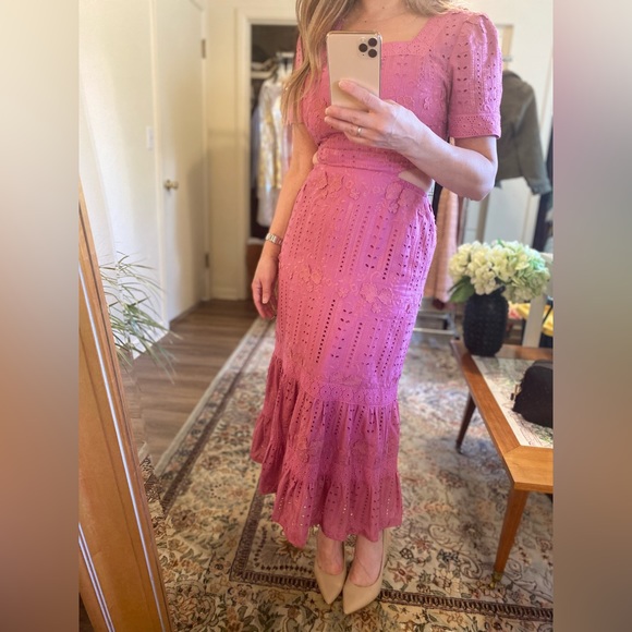 NWT Adelyn Rae Katina Pink Side Cut Out Embroidered Midi Dress Puff Sleeves - Picture 2 of 8